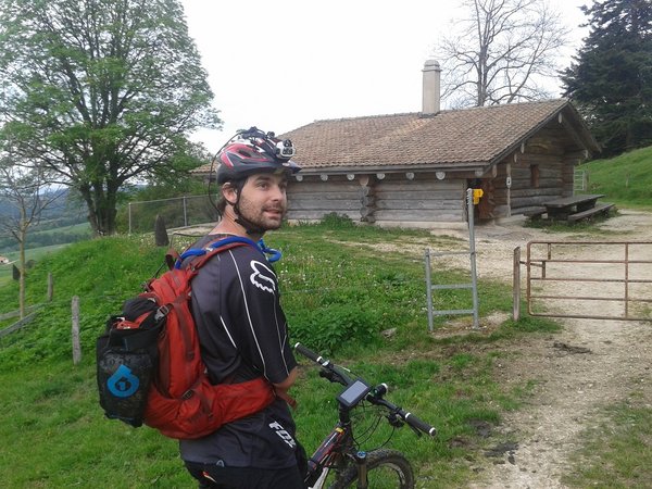 Ro 1.jpg (381 Kio) Vu 946 fois Tomichou au refuge sous les Ordons