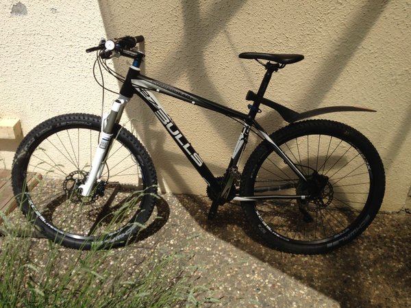 IMG_0755.jpg (284.13 Kio) Vu 997 fois Une vipère au repos