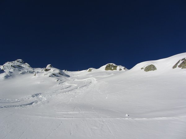 tracks.jpg