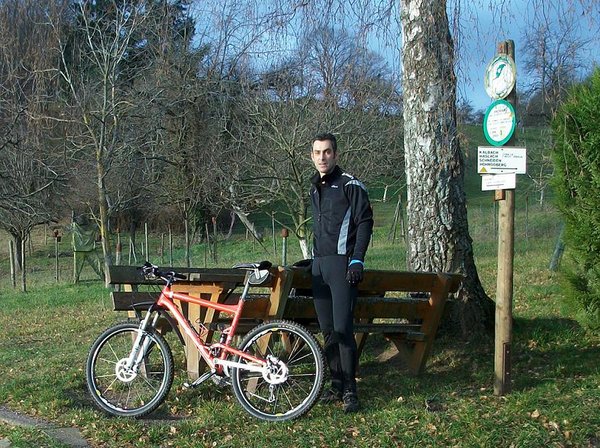 Départ sur les hauteurs de Gunsbach du sentier via Horodberg triangle jaune