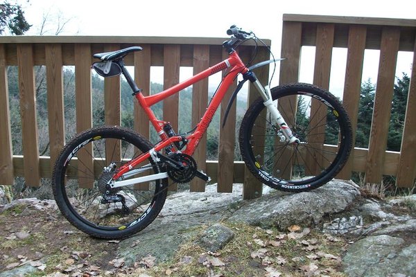 Commencal super 4 pro.JPG