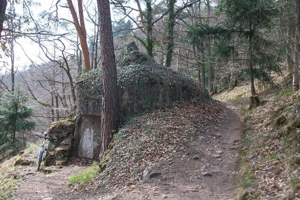 Départ du gr qui monte aux Trois-épis au niveau du carrefour des pélerins